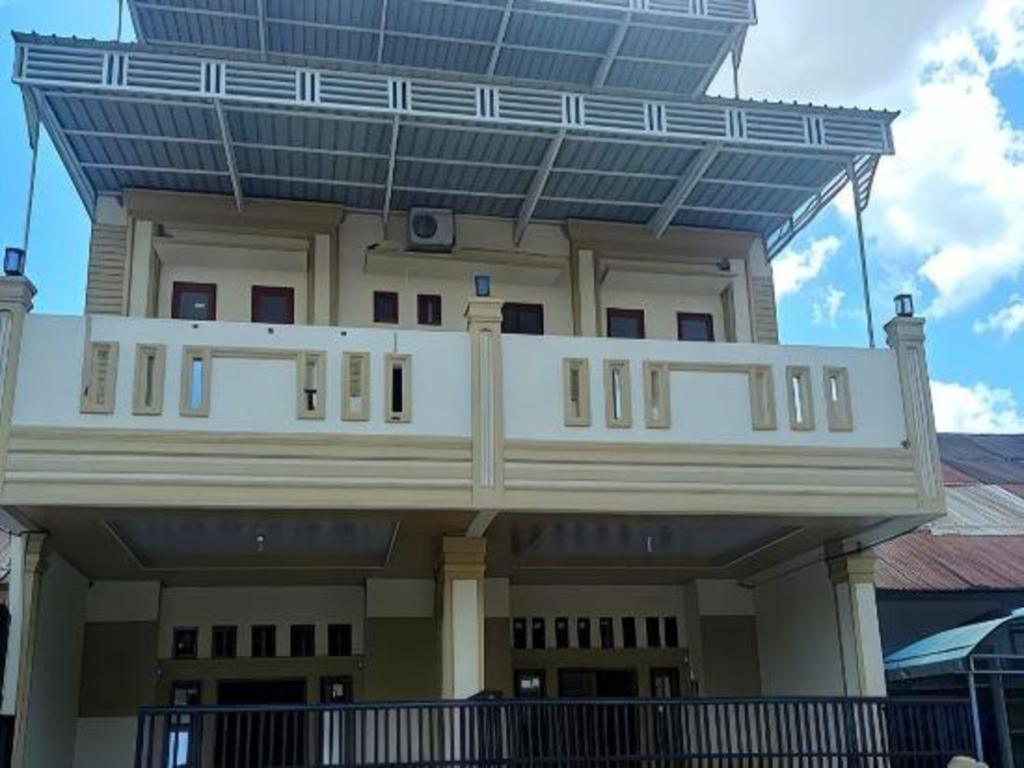 Oyo 2220 Pink'S Guest House Tarutung Exterior foto